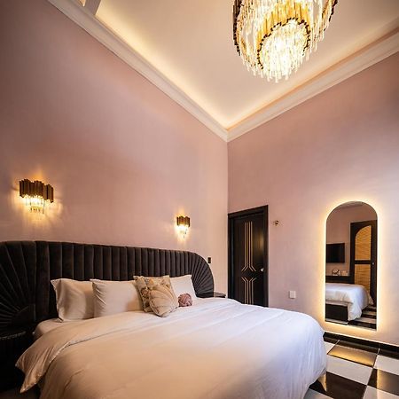 Holt Hotel De Mi Independencia King Room Oaxaca Esterno foto